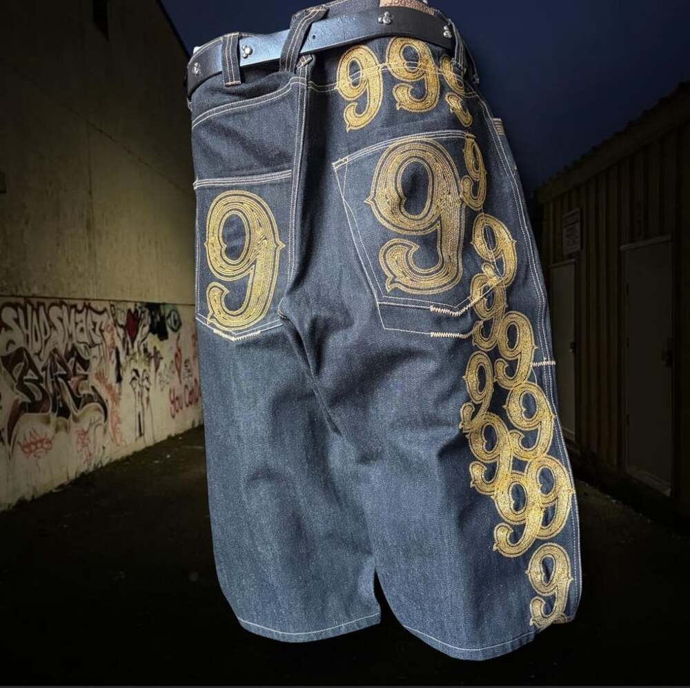 Gino Green Global embroidered grail jorts